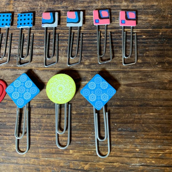 460. Office Supply - Bundle of Misc. Paper Clips - Picture 3 of 7